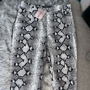 MISSGUIDED Snake Skin Pants